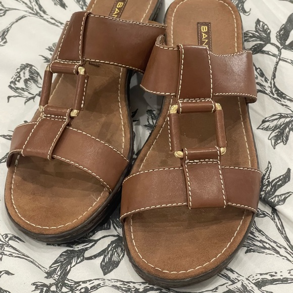 Bandolino Tan Women's Sandals - Picture 6 of 6